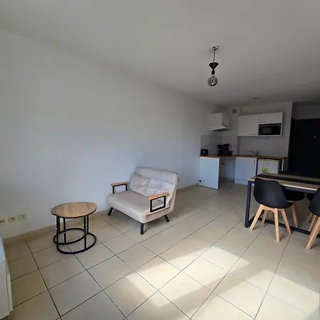Dans Avec Piscine * Agde