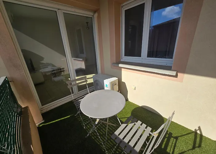 Dans Avec Piscine *